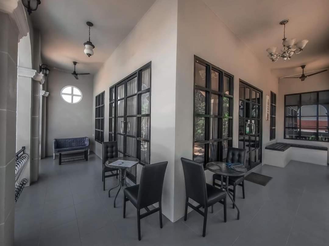 Je T'Aime Cafe & Villa Sing Buri Bagian luar foto