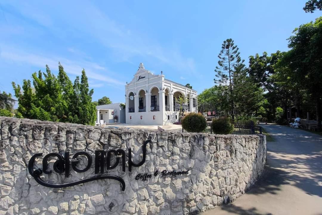 Je T'Aime Cafe & Villa Sing Buri Bagian luar foto