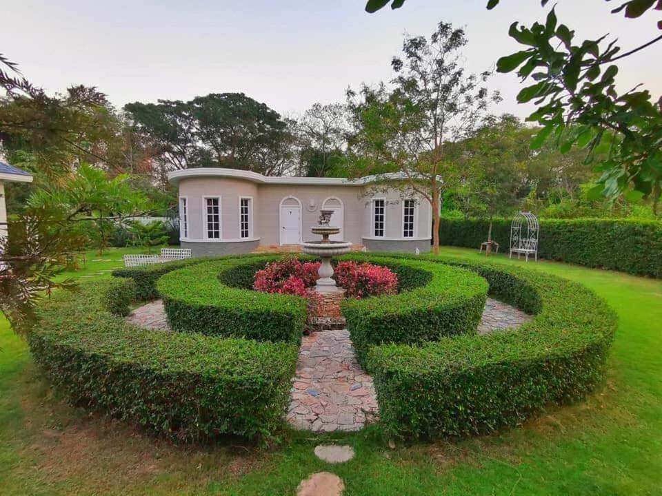 Je T'Aime Cafe & Villa Sing Buri Bagian luar foto